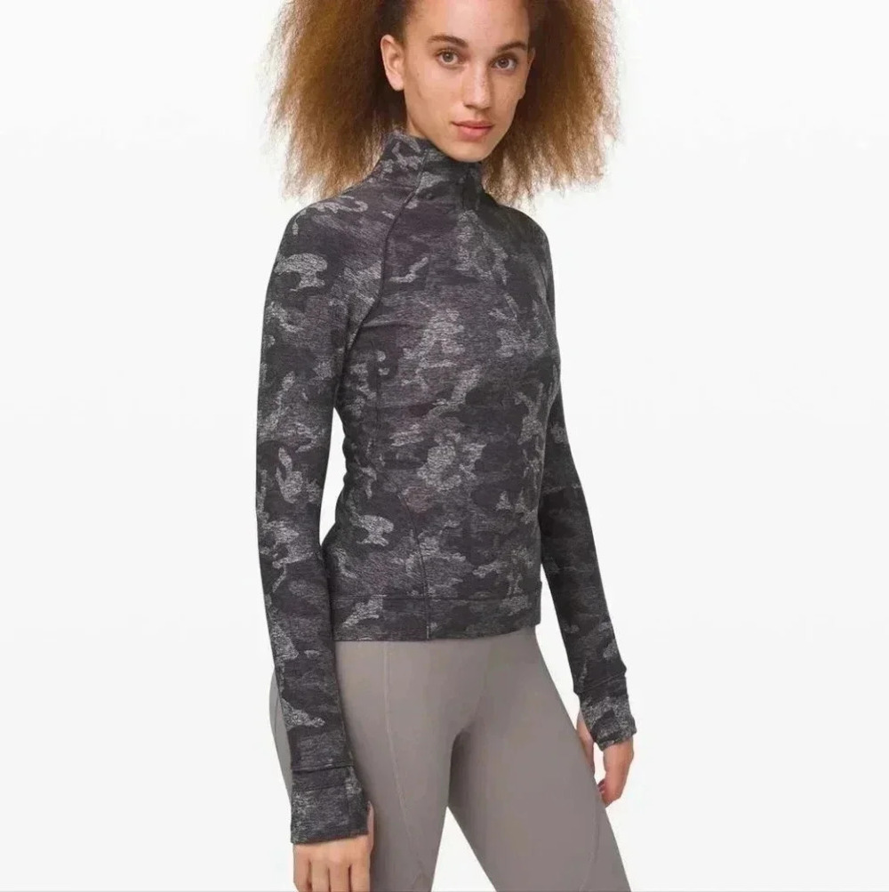 Lululemon Outrun the Elements 1/2 ZipIncognito Camo HTR Black
